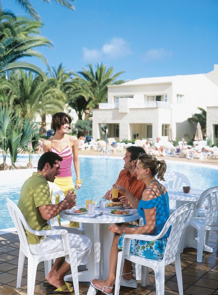 Hotel Riu Oliva Beach Resort Corralejo Kültér fotó