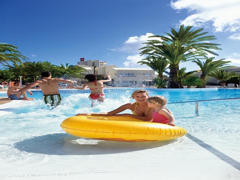 Hotel Riu Oliva Beach Resort Corralejo Kültér fotó