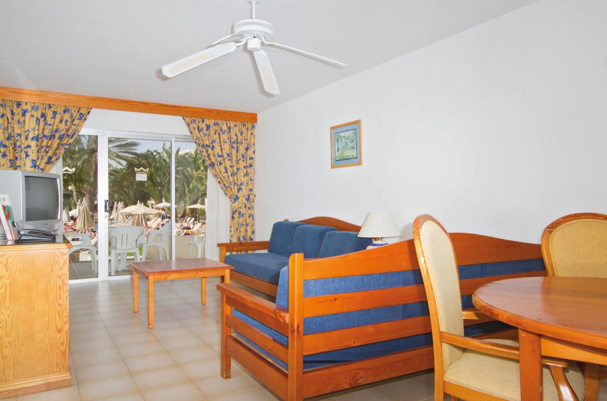 Hotel Riu Oliva Beach Resort Corralejo Kültér fotó