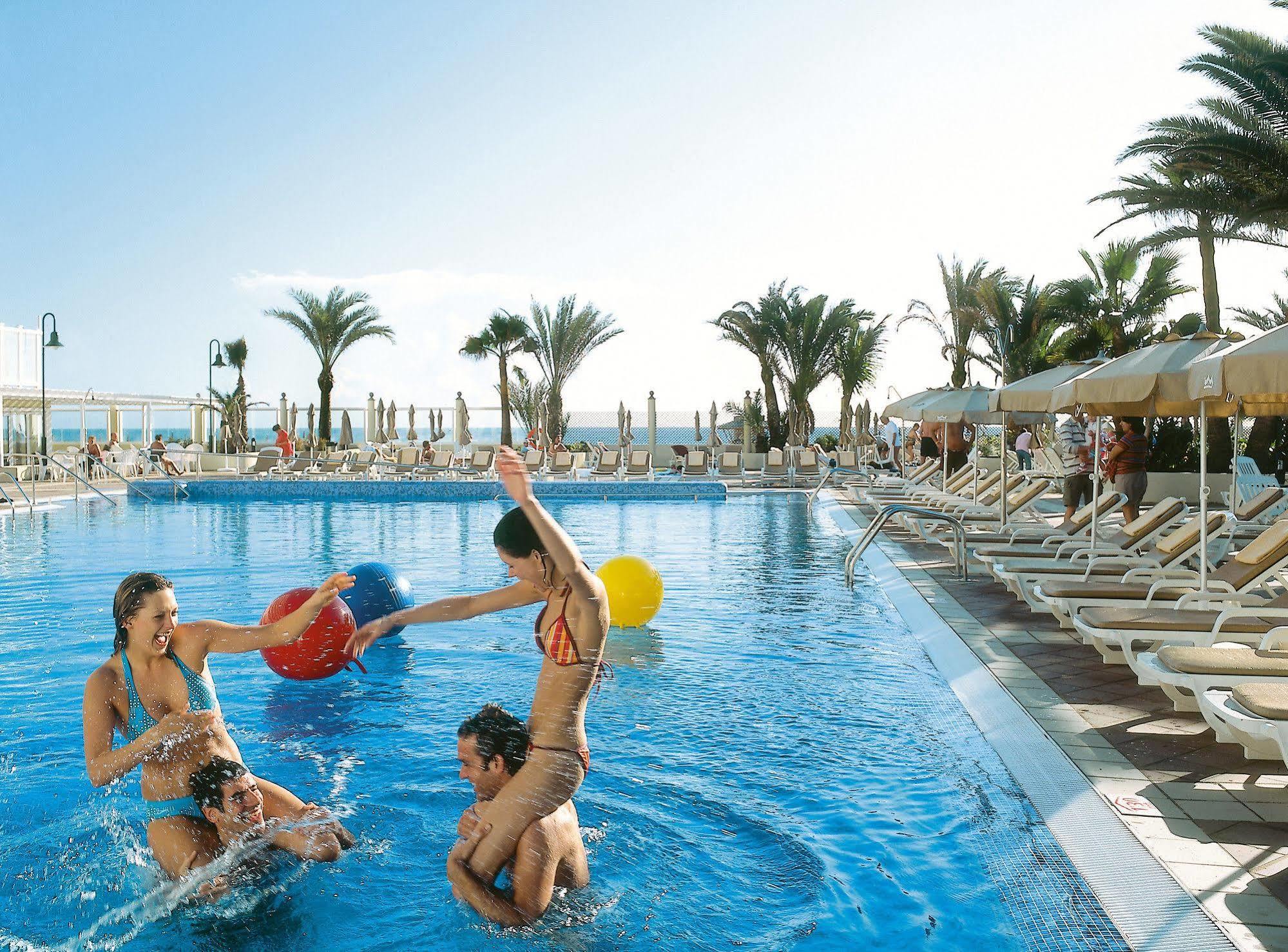 Hotel Riu Oliva Beach Resort Corralejo Kültér fotó