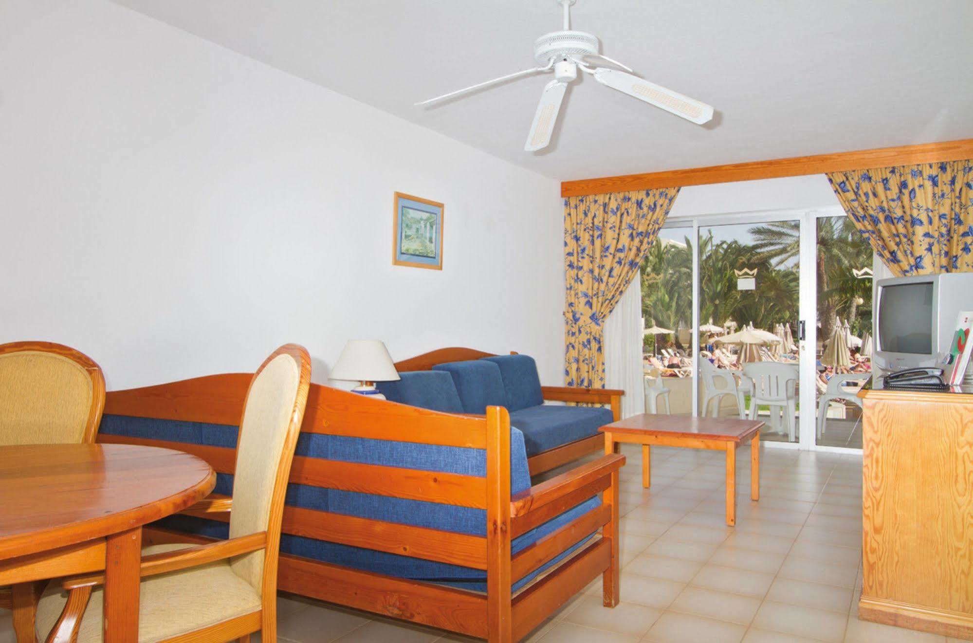 Hotel Riu Oliva Beach Resort Corralejo Kültér fotó